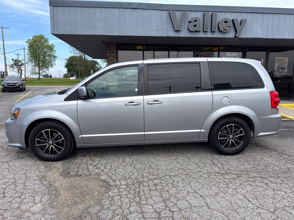 Used 2018 Dodge Grand Caravan GT FWD image 3