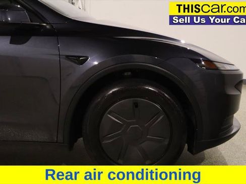 Used 2026 Tesla Model Y 2WD image 10