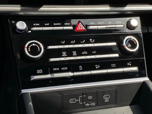 New 2026 Hyundai Santa Fe SE FWD image 17
