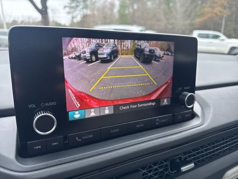 Used 2023 Honda Accord EX image 5