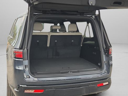 New 2025 Jeep Wagoneer L Series II AWD/4WD image 26