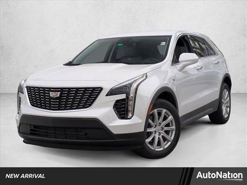 Used 2022 Cadillac XT4 Luxury w/ Driver Awareness Package image 1
