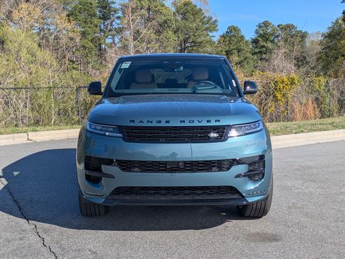 New 2026 Land Rover Range Rover Sport Dynamic SE image 2