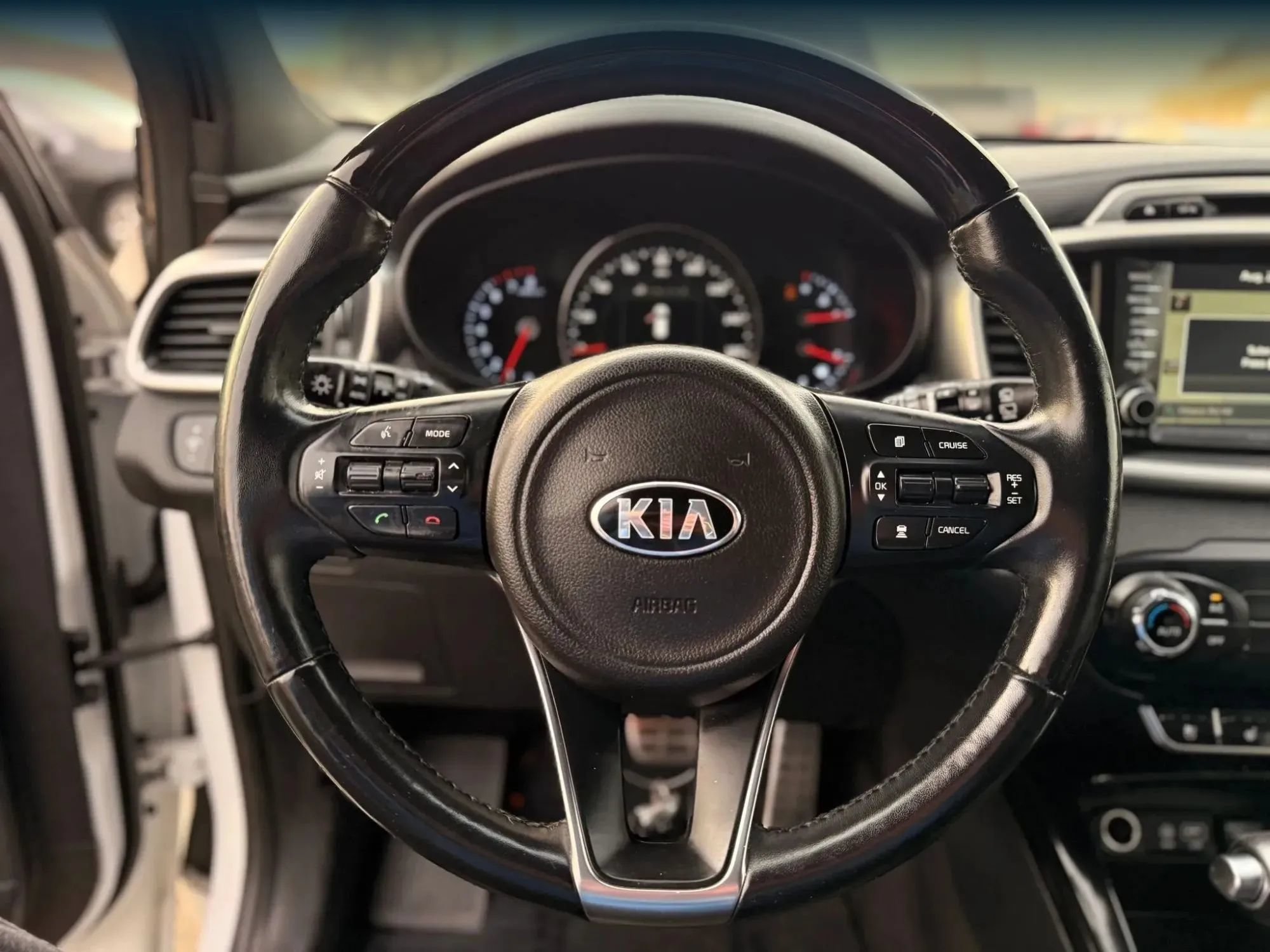 Used 2016 Kia Sorento SX w/ SXL Technology Package AWD/4WD image 24