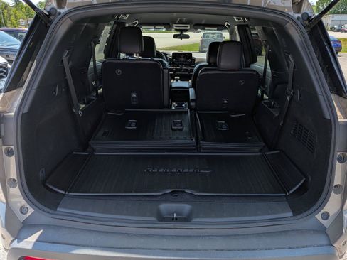 Used 2023 Nissan Pathfinder Rock Creek AWD/4WD image 11
