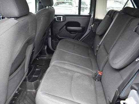 Used 2023 Jeep Wrangler Unlimited Rubicon 4xe w/ Cold Weather Group AWD/4WD image 42