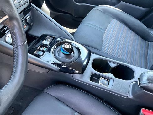 Used 2021 Nissan Leaf SV Plus w/ SV Plus Technology Package FWD image 16