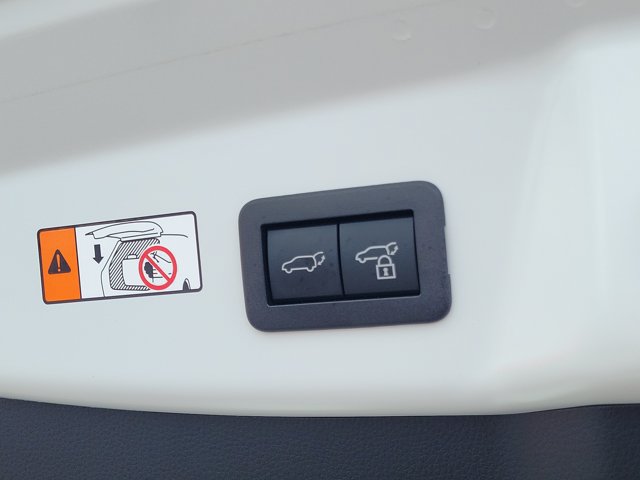 Used 2024 Toyota Prius Prime Premium w/ Advanced Technology Package FWD image 13