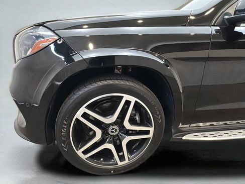 Used 2019 Mercedes-Benz GLS 550 4MATIC image 3