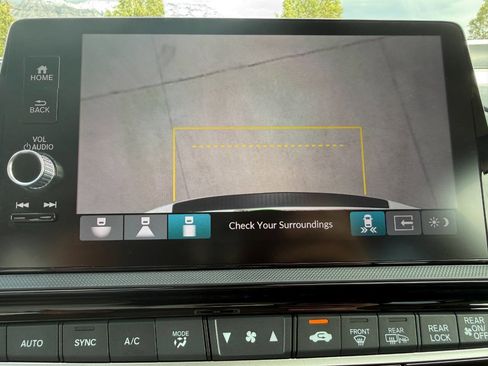 Used 2026 Honda Odyssey Elite image 46