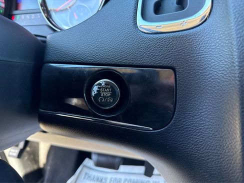 Used 2012 Chrysler Town & Country Touring-L w/ Driver Convenience Group image 34