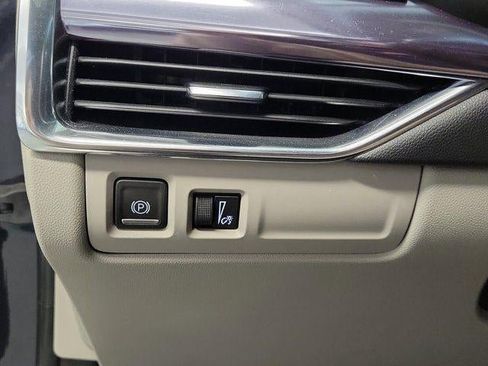 Certified 2023 Cadillac XT4 Luxury image 14