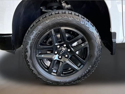 Used 2026 Chevrolet Silverado 1500 LT Trail Boss AWD/4WD image 28