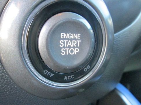 Used 2014 Hyundai Veloster Turbo FWD image 21