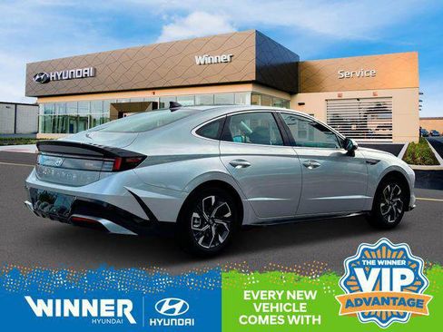 New 2025 Hyundai Sonata SEL image 9