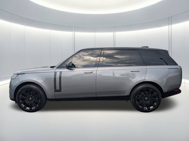 Used 2025 Land Rover Range Rover Long Wheelbase SE AWD/4WD image 2