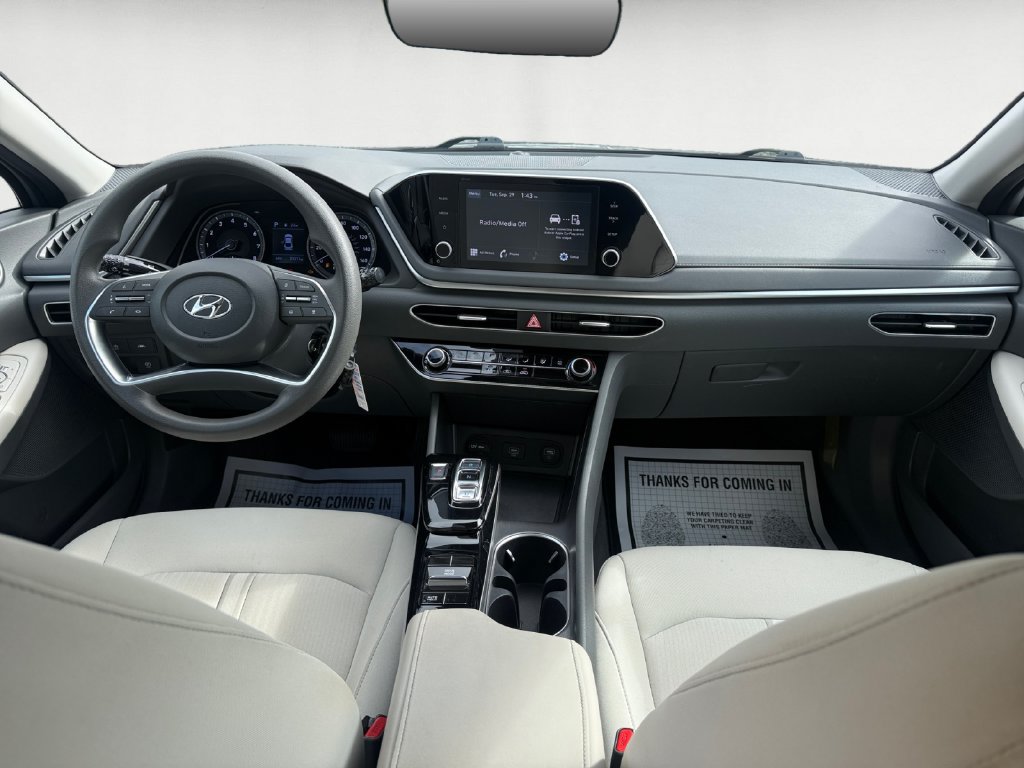 Used 2023 Hyundai Sonata SE FWD image 11