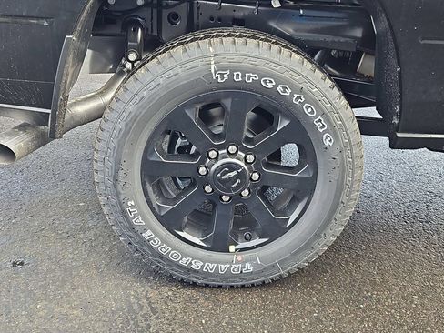 New 2026 RAM 2500 Laramie w/ Night Edition AWD/4WD image 9