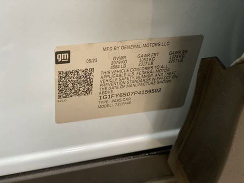 Used 2023 Chevrolet Bolt EUV LT image 31