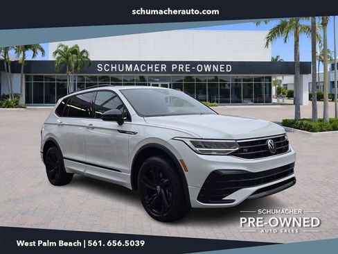 Certified 2023 Volkswagen Tiguan SE R-Line FWD image 1