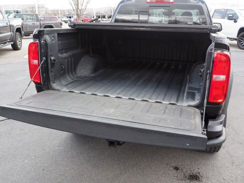 Used 2020 Chevrolet Colorado ZR2 w/ Colorado ZR2 Bison Edition image 21