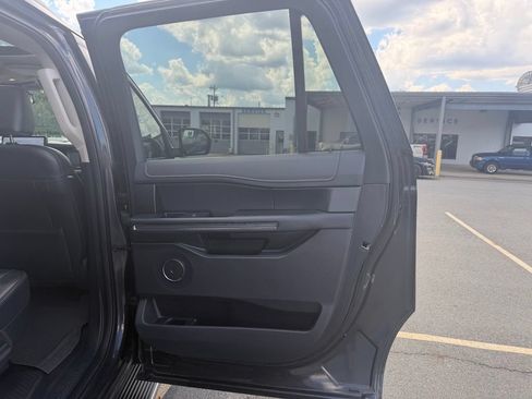 Used 2023 Ford Expedition Max XLT AWD/4WD image 37