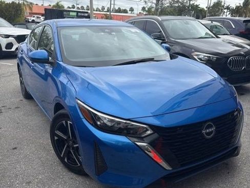 Used 2025 Nissan Sentra SV image 1