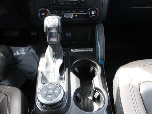 Used 2023 Ford Bronco Wildtrak AWD/4WD image 28