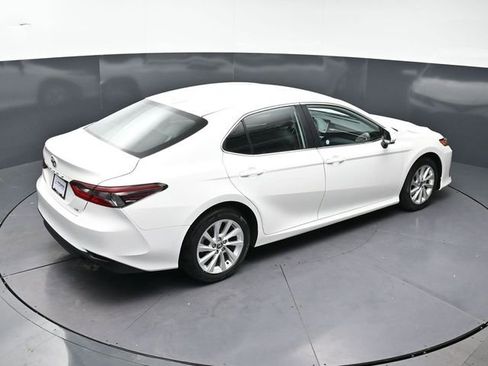 Used 2024 Toyota Camry LE FWD image 34