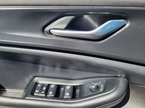 Used 2024 Jeep Grand Cherokee L Laredo image 16