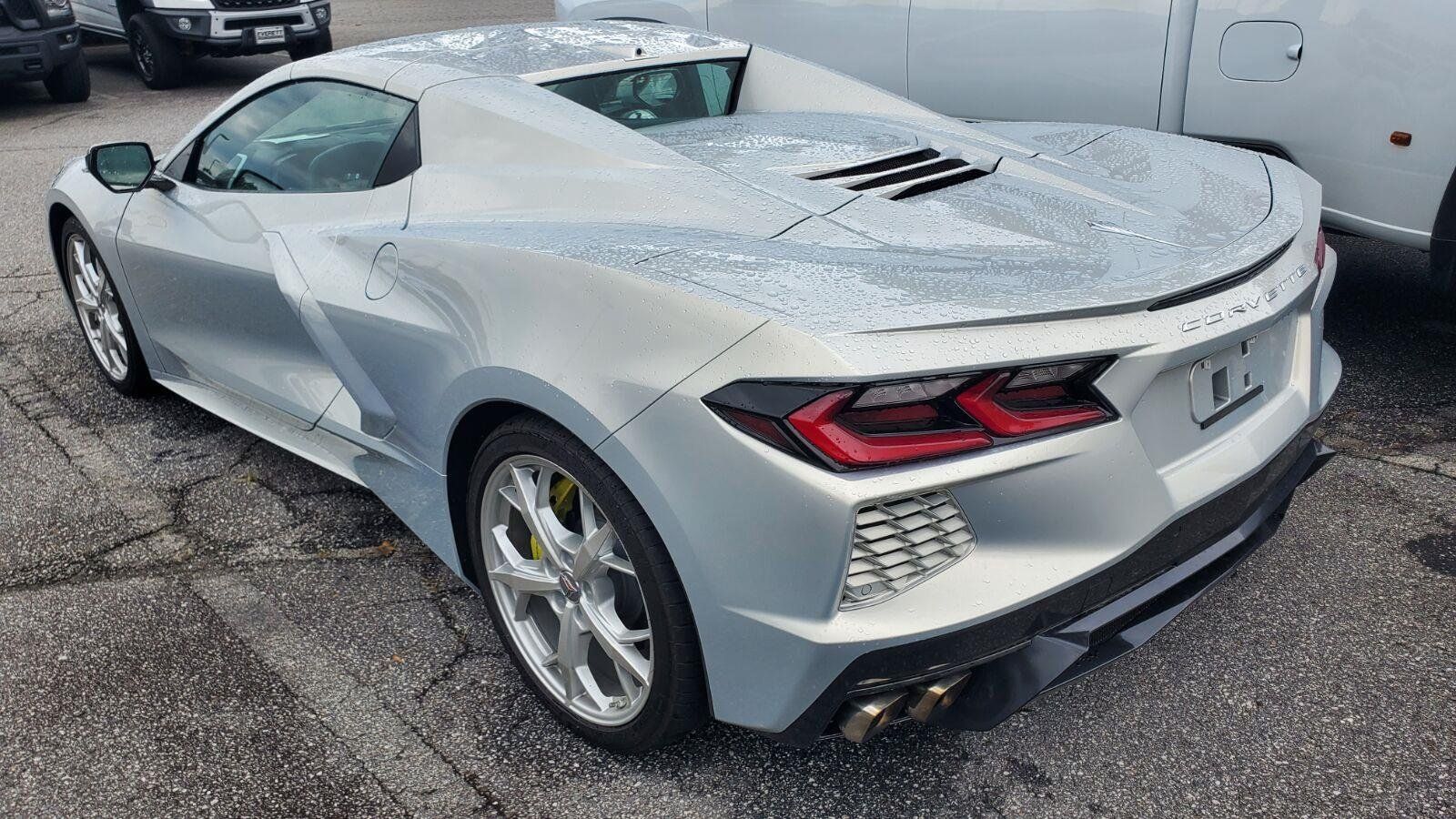 Used 2023 Chevrolet Corvette Stingray Preferred Conv w/ Stealth Interior Trim Package RWD image 7