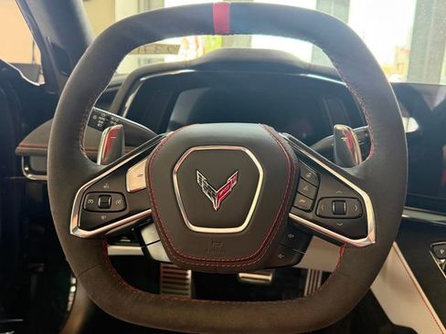 Used 2023 Chevrolet Corvette Stingray Premium Cpe w/ Z51 Performance Package RWD image 18