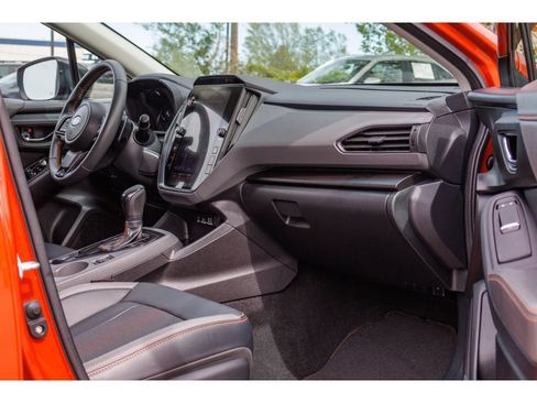 Used 2024 Subaru Crosstrek 2.5i Limited AWD/4WD image 10