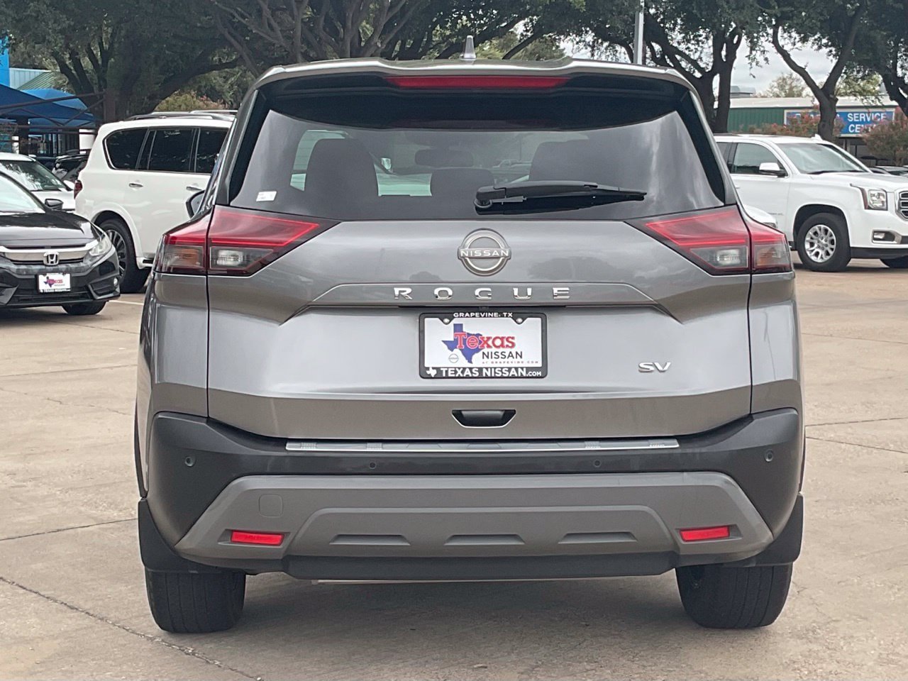 Used 2023 Nissan Rogue SV FWD image 5
