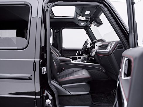Used 2025 Mercedes-Benz G 63 AMG 4MATIC image 31