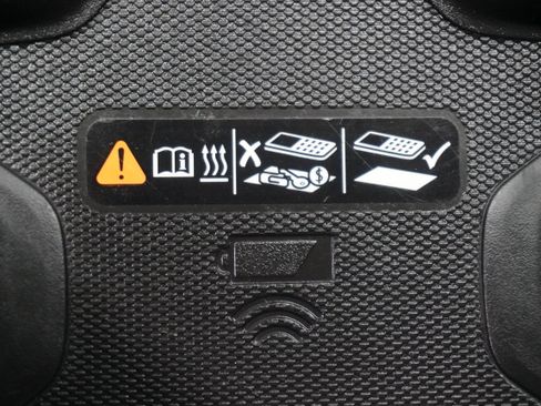 Used 2020 GMC Canyon Denali image 20