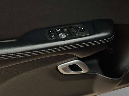 Used 2020 Dodge Challenger SXT RWD image 14