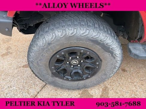 Used 2021 Ford Bronco First Edition image 5