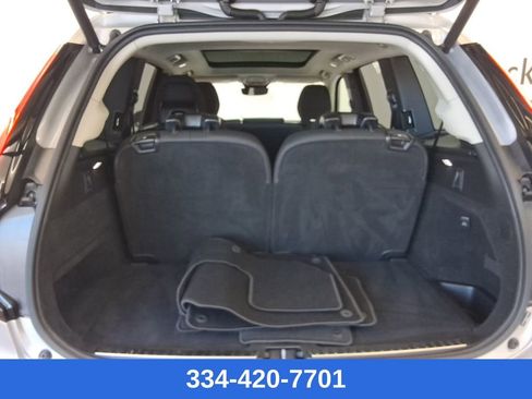 Certified 2025 Volvo XC90 B5 Plus image 24