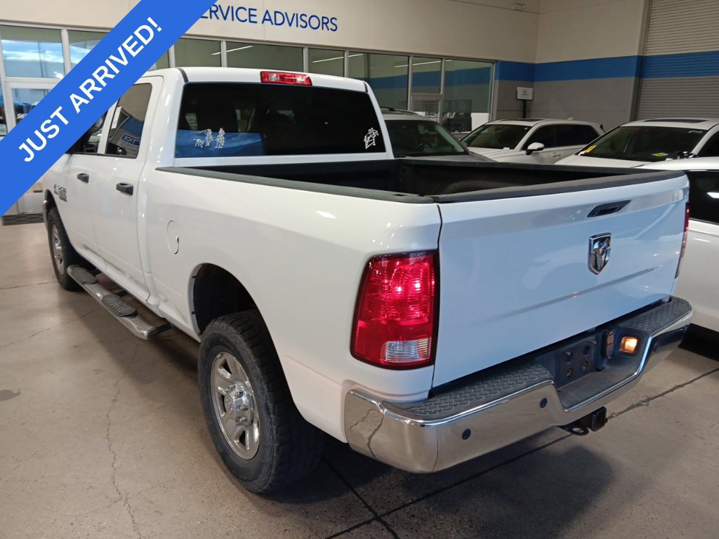 Used 2017 RAM 3500 Tradesman w/ Chrome Appearance Group RWD image 4