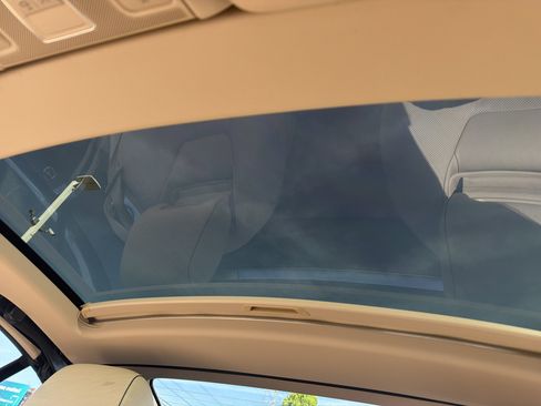 Used 2015 Mercedes-Benz SL 550 image 28