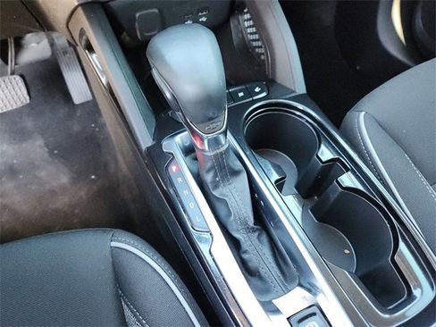 Used 2024 Chevrolet TrailBlazer LT w/ LT Cold Weather Package image 30