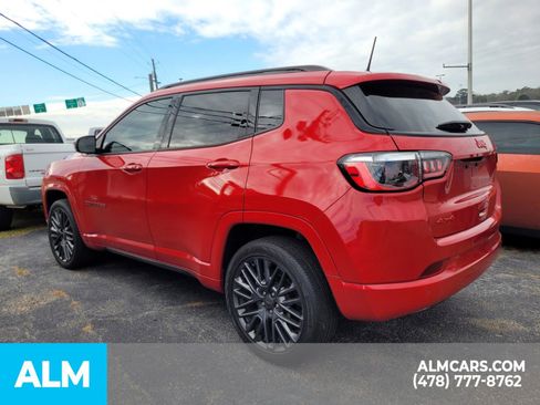 Used 2023 Jeep Compass Limited image 17