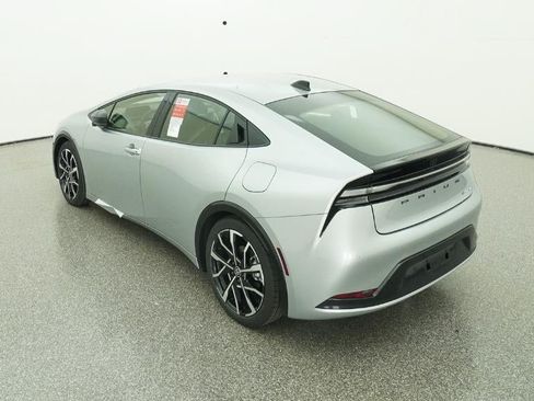 New 2026 Toyota Prius Plug-In Hybrid FWD image 5