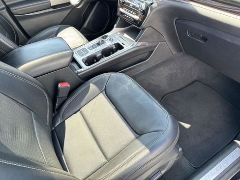 Used 2022 Ford Explorer Limited w/ Equipment Group 301A image 70