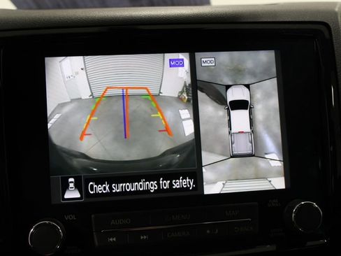 Used 2024 Nissan Frontier PRO-4X w/ Pro Convenience Package image 35