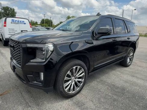 Used 2021 GMC Yukon Denali w/ Denali Premium Package AWD/4WD image 4