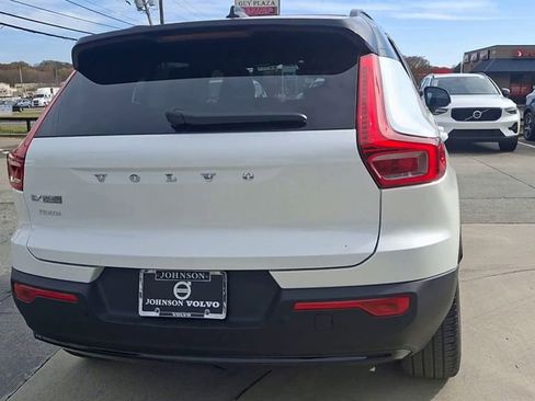 New 2026 Volvo EX40 Plus w/ Climate Package image 8