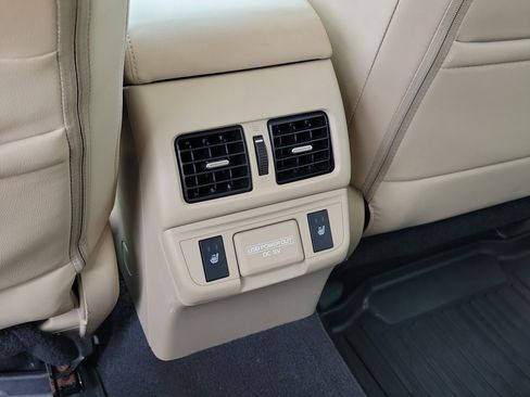 Used 2018 Subaru Outback 2.5i Limited AWD/4WD image 14