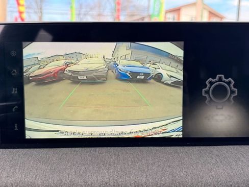 Used 2025 Nissan Kicks SV image 22